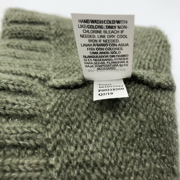 Universal Threads knit beanie. NWT. - Picture 5 of 7